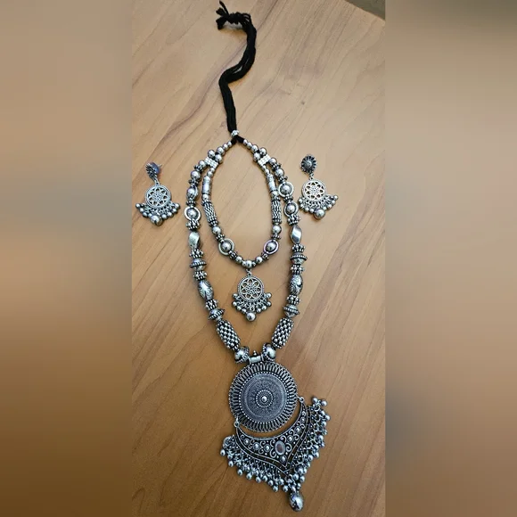 JEWELRY SET - Picture 1 of 1